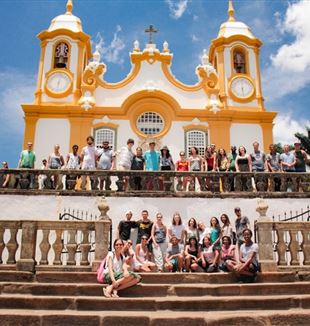 Grupo de universitários durante as férias em em São João Del Rei.